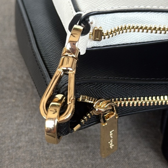 NWOT Kate Spade Duet Puffy Heart Crossbody - Picture 3 of 4